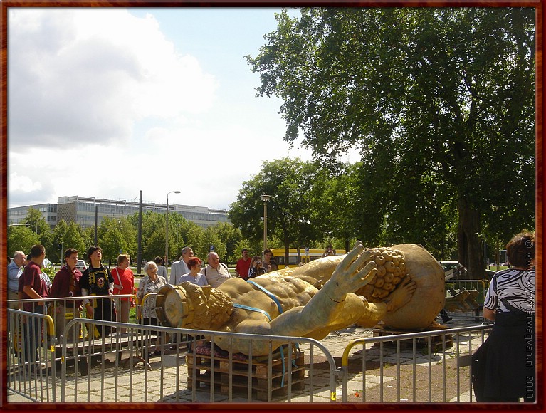 14 - Dresden - Hercules verblijft doorgaans 70m hoog, op de Raadhuistoren.jpg