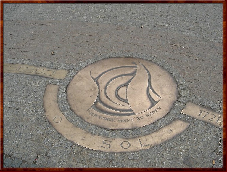 16 - Dresden - Oude motto - Ich wirke ohne zu reden.jpg