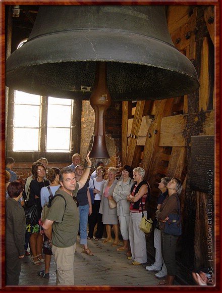 14 - Krakow - Wawel kathedraal - Zygmuntklok - Toch 350 kilo, zo'n klepeltje.jpg