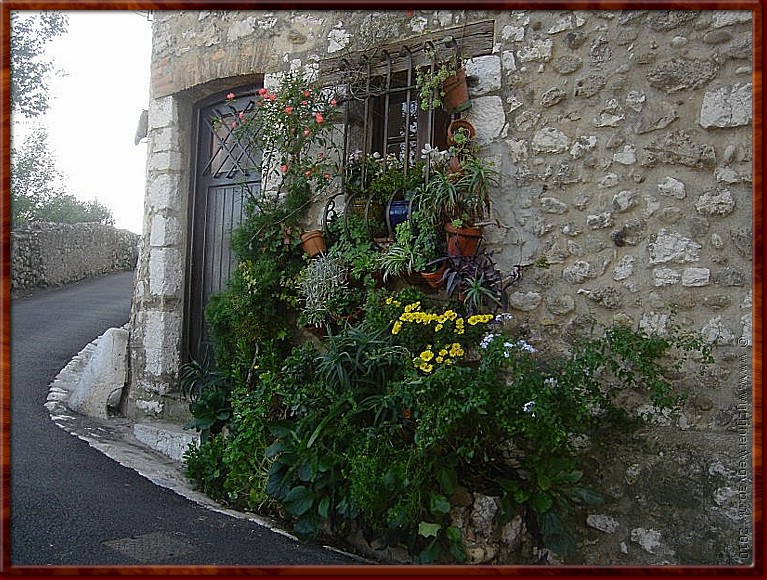 26 - St-Paul-de-Vence - Eigen huis en tuin - Rob is langs geweest.jpg