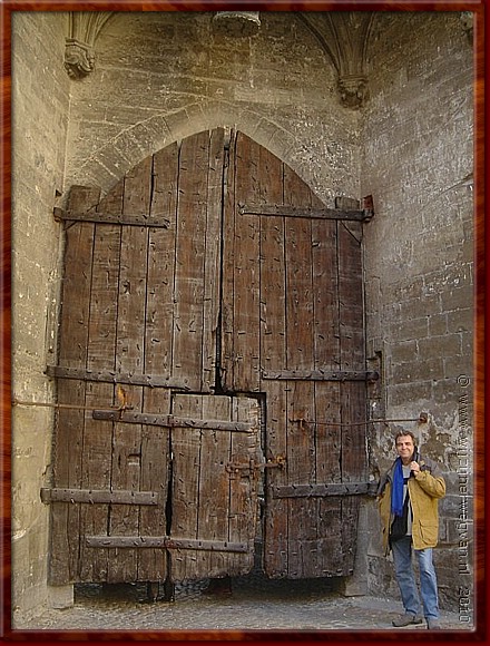 21 - Avignon - Palais des Papes - Dikke Deur.jpg