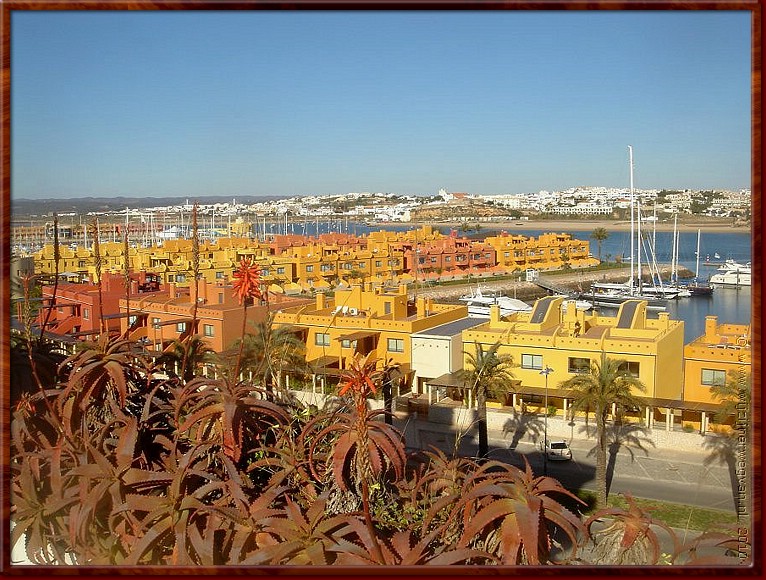 52 Praia da Rocha - Kleurige wijk.jpg