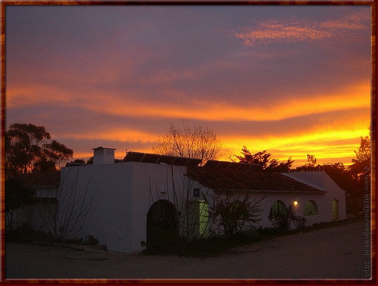 35 Albufeira camping - Toiletgebouw in hogere sferen.jpg