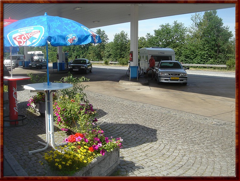1 Bloemen houden van diesel.JPG