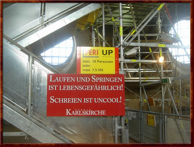 41 Karlskirche - Ten hemel schreiend.jpg
