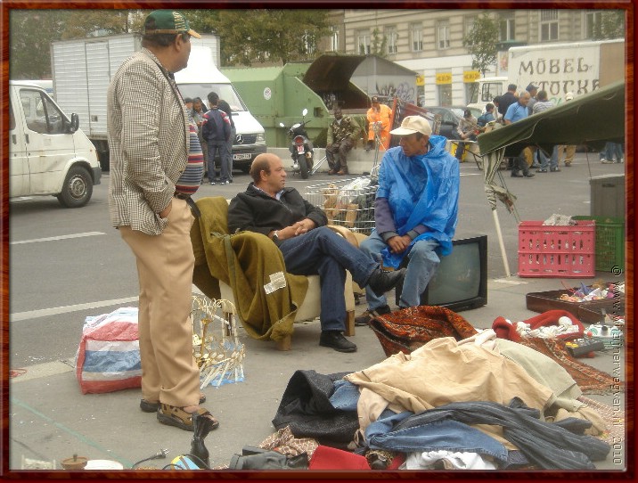 57 Naschmarkt - Meubelwinkel.jpg