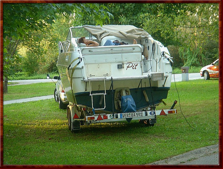 02 Zagreb - Campinggasten deel XII - Effe Pitte.jpg