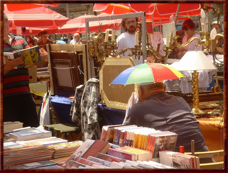 12 Zagreb - Vlooienmarkt.JPG