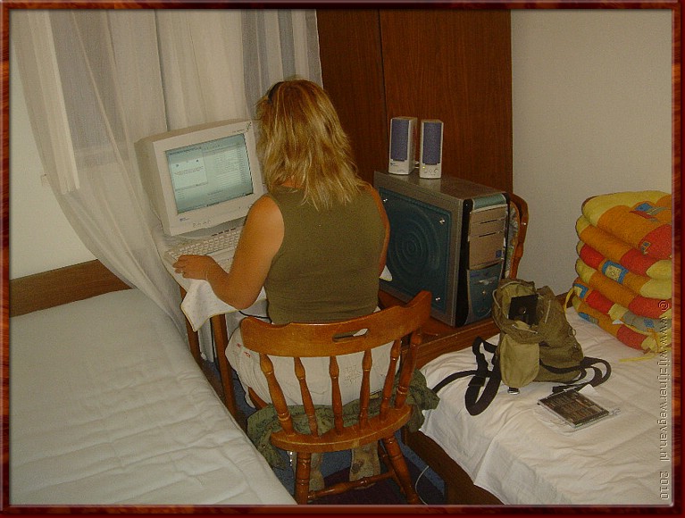 14 Grebastica - Internetslaapkamer op de camping!.JPG