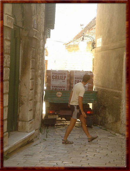 55 Sibenik - Dat luistert nauw.JPG