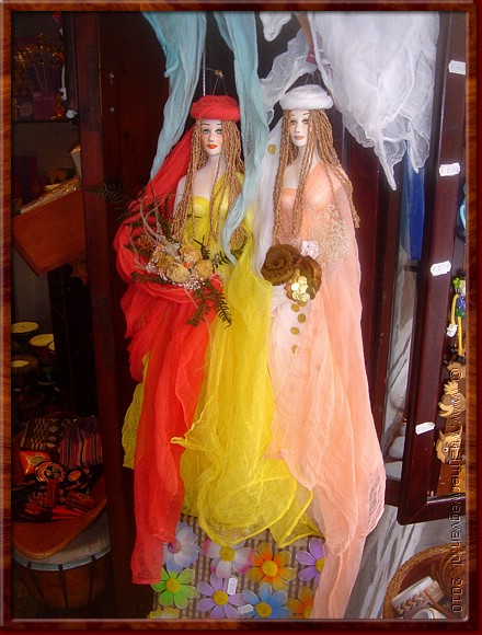 17 Makrinitsa - Op en top pop.JPG