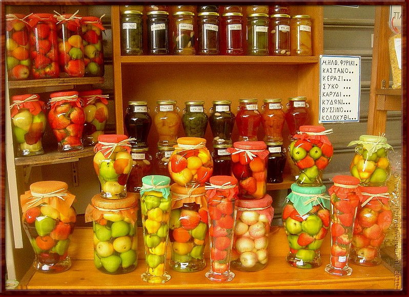 18 Makrinitsa - Herfstfruit.JPG