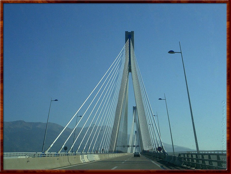 02 Brug over de zee van Corinthe.jpg