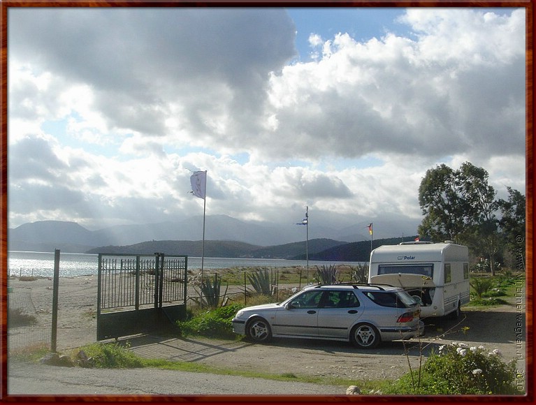 07 Githio - Caravan na de storm.JPG