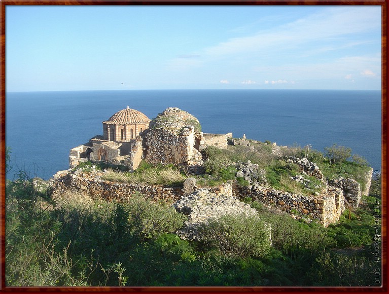 46 Monemvasia - Bovenstad van boven.JPG