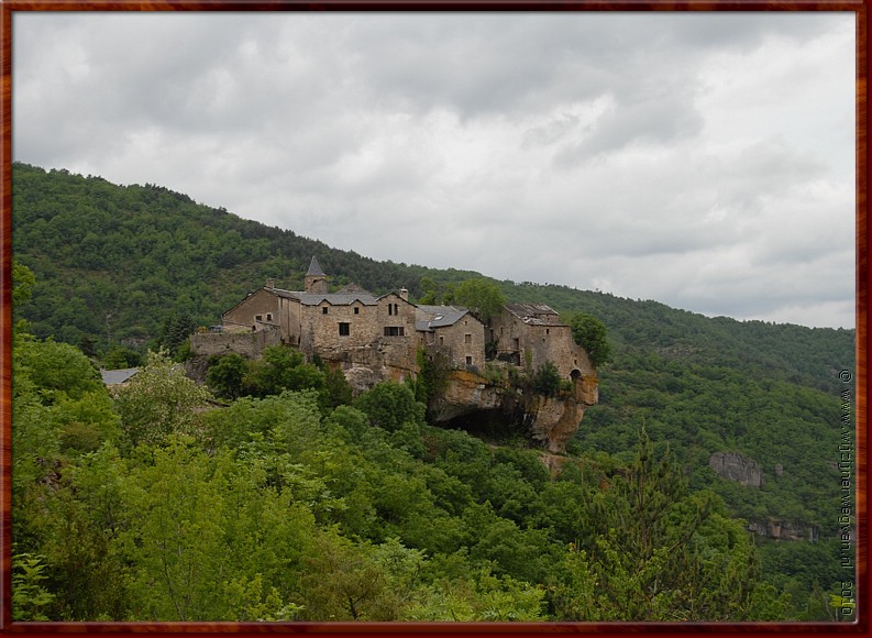 016 - Cantobre - Bergdorp.jpg