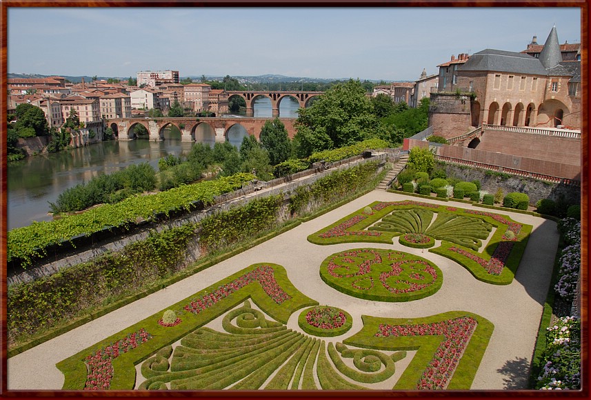 07 - Albi - Tuin van Paleis de la Berbie.JPG