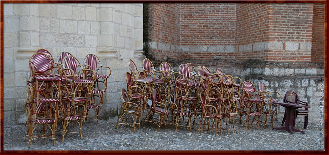 23 - Albi - Terrasstapels.JPG