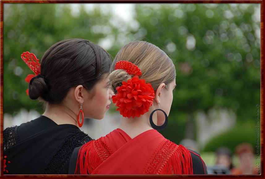 25 - Castres - Vriendinnen.JPG