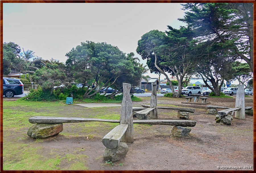 

Torquay
Surf Coast Walk
The Esplanade  -  29/52