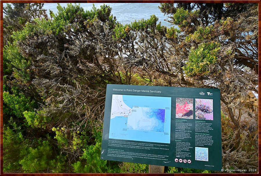 

Torquay
Surf Coast Walk
Point Danger  -  38/52