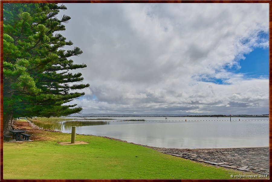 

Goolwa
Goolwa Channel  -  11/42