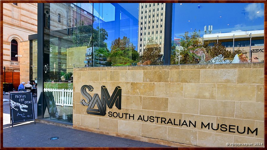 

Adelaide
South Australian Muaseum (SAM)  -  9/45