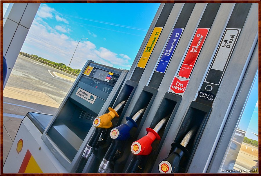 

Snowtown
Shell Petrol Station  -  3/25