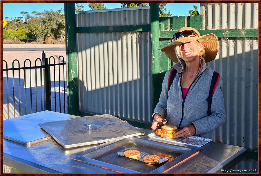 

Streaky Bay
Doctors Bay
Alles kan op zon barbie ...  -  29/33