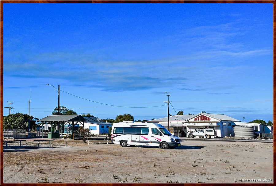 

Port Kenny
Flinders Highway
Good morning!  -  1/34