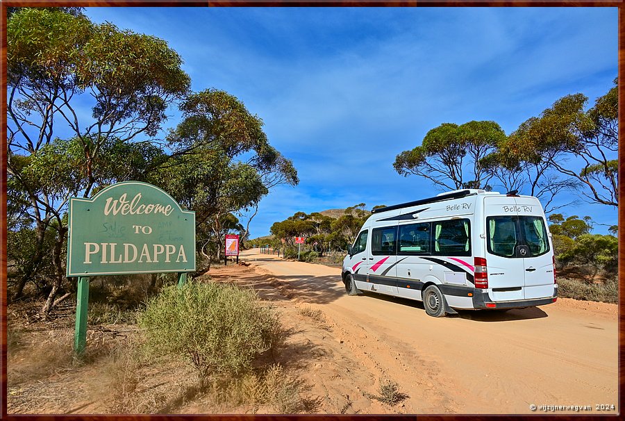 

Minnipa
Pildappa Rock  -  13/27