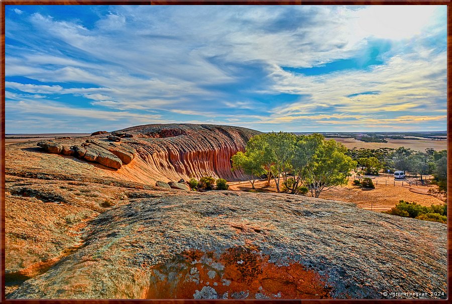 

Minnipa
Pildappa Rock  -  20/27