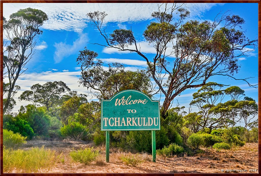 

Minnipa
Tcharkuldu Rock  -  3/25