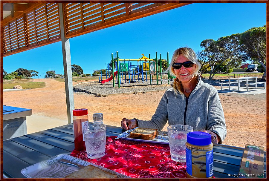 

Thevenard
Hanbidge Street Park
Barbiebrunch  -  2/9