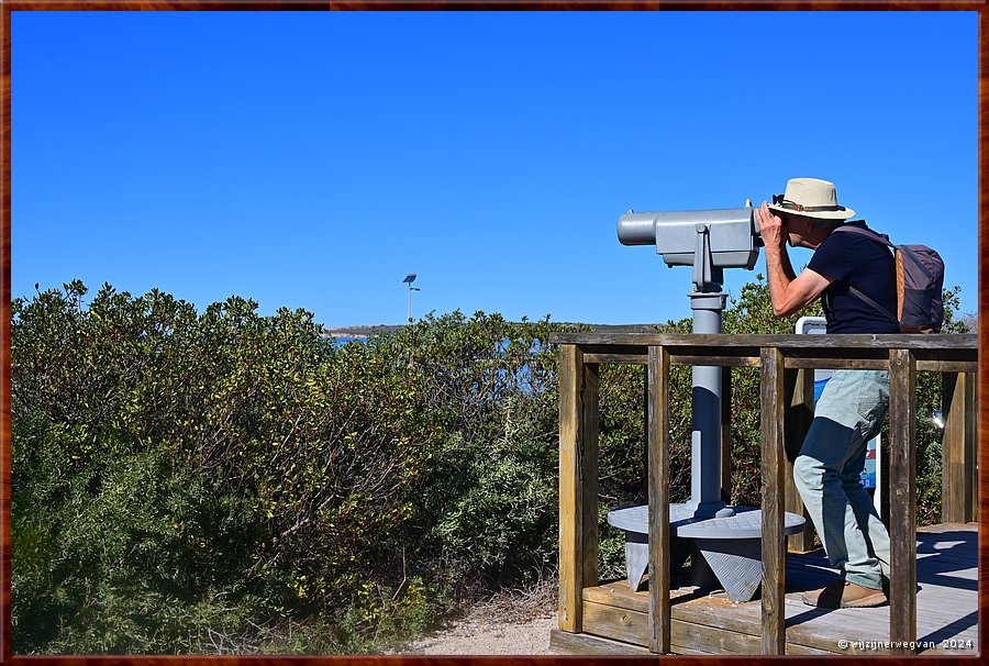 

Nullarbor Plain
Fowlers Bay
Waar zijn die walvissen ...  -  22/31