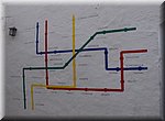 In Jvea bestaat geen metro, dus moet dit een kunstwerk zijn, besluiten we