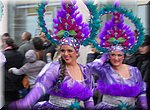 Mooi in het paars, tijdens de carnavalsoptocht in Nerja