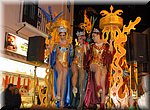 Ze zetten hun beste beentje voor, tijdens de carnavalsoptocht in Nerja
