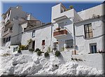 Torrox Pueblo: niet alleen witte huizen, ook de rotsen worden wit geschilderd