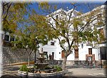 Fonteintje op het Plaza Pablo Ruiz Picasso in Torrox Pueblo