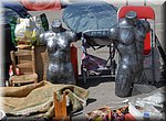 Halornament of paspop, alles kan op de rommelmarkt in Nerja
