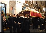 Deze tronos zijn wat lichter, en rusten op de meegedragen stokken, tijdens de pauzes, op Goede Vrijdag in Torrox