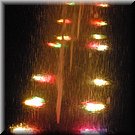 De lichtshow is wat chaotisch, dat wel