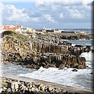 Een piepklein strandje, Porto de Areio Sul, aan de zuidkust van Peniche